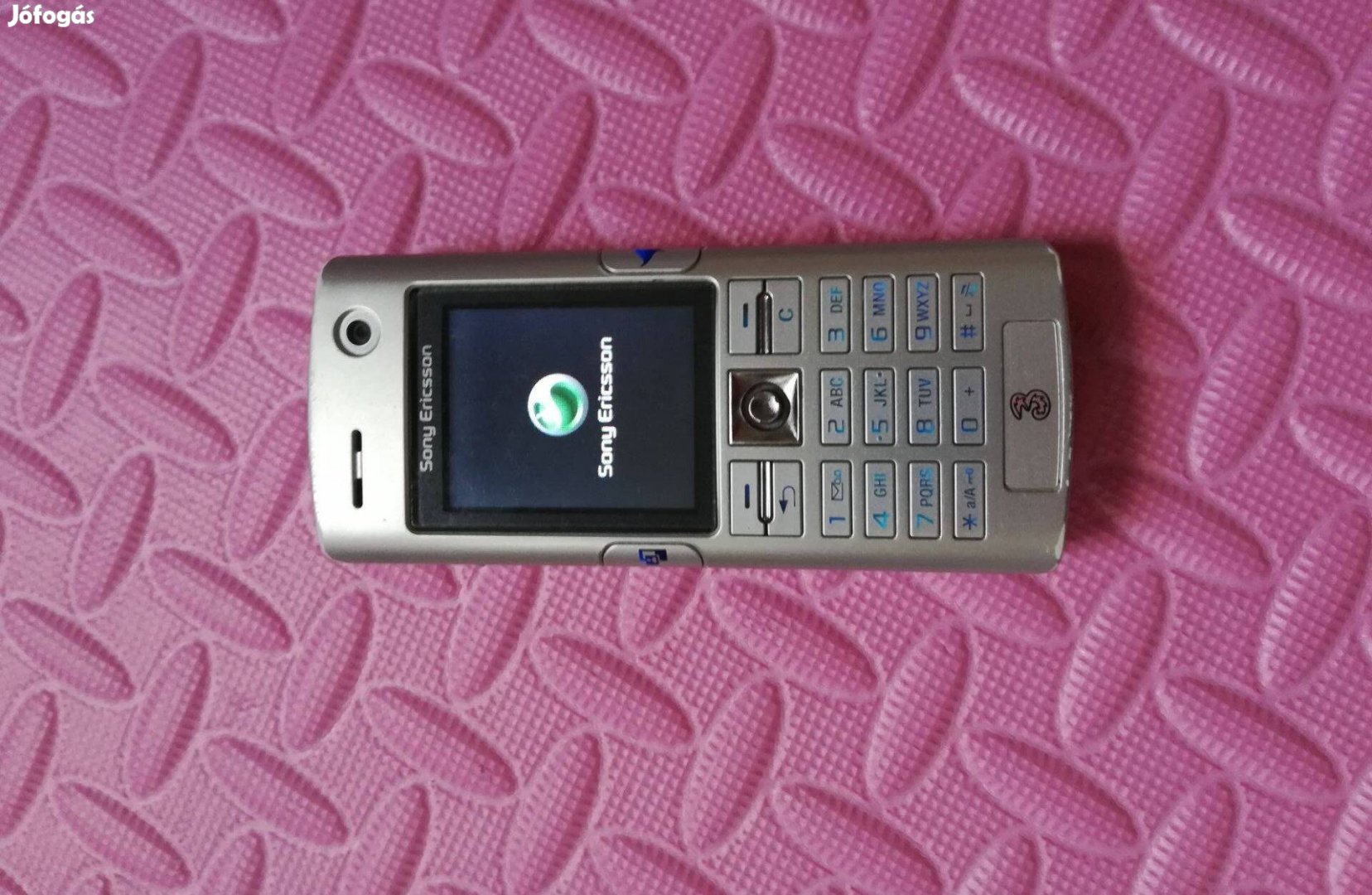 Sony Ericsson K608i