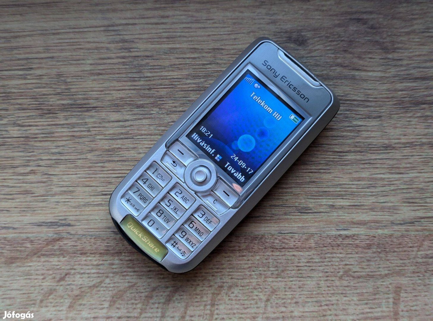 Sony Ericsson K700i , Független , magyar nyelvű , ritka szép !