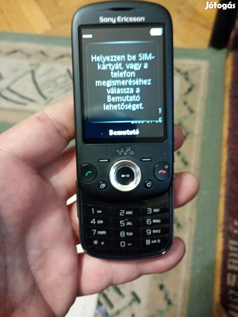 Sony Ericsson W20i Zylo kis retro alkalmiba 