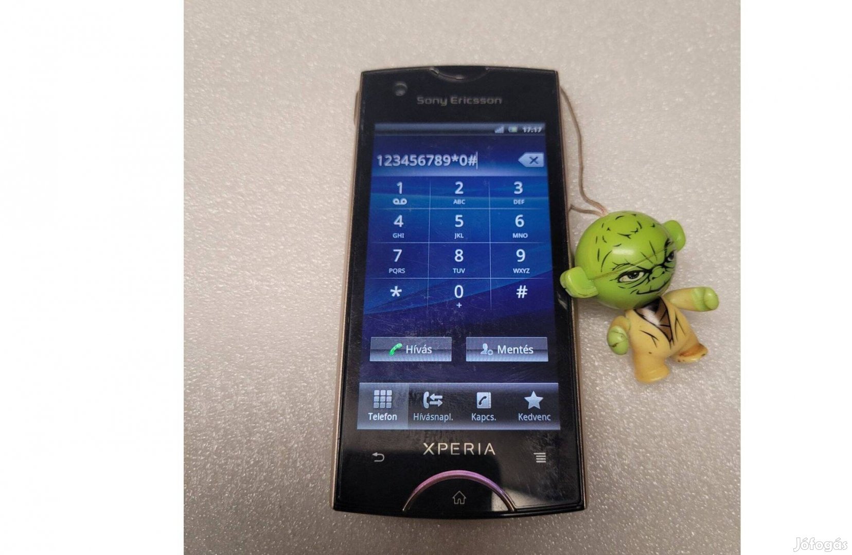 Sony Ericsson Xperia Ray (ST18i) független telefon