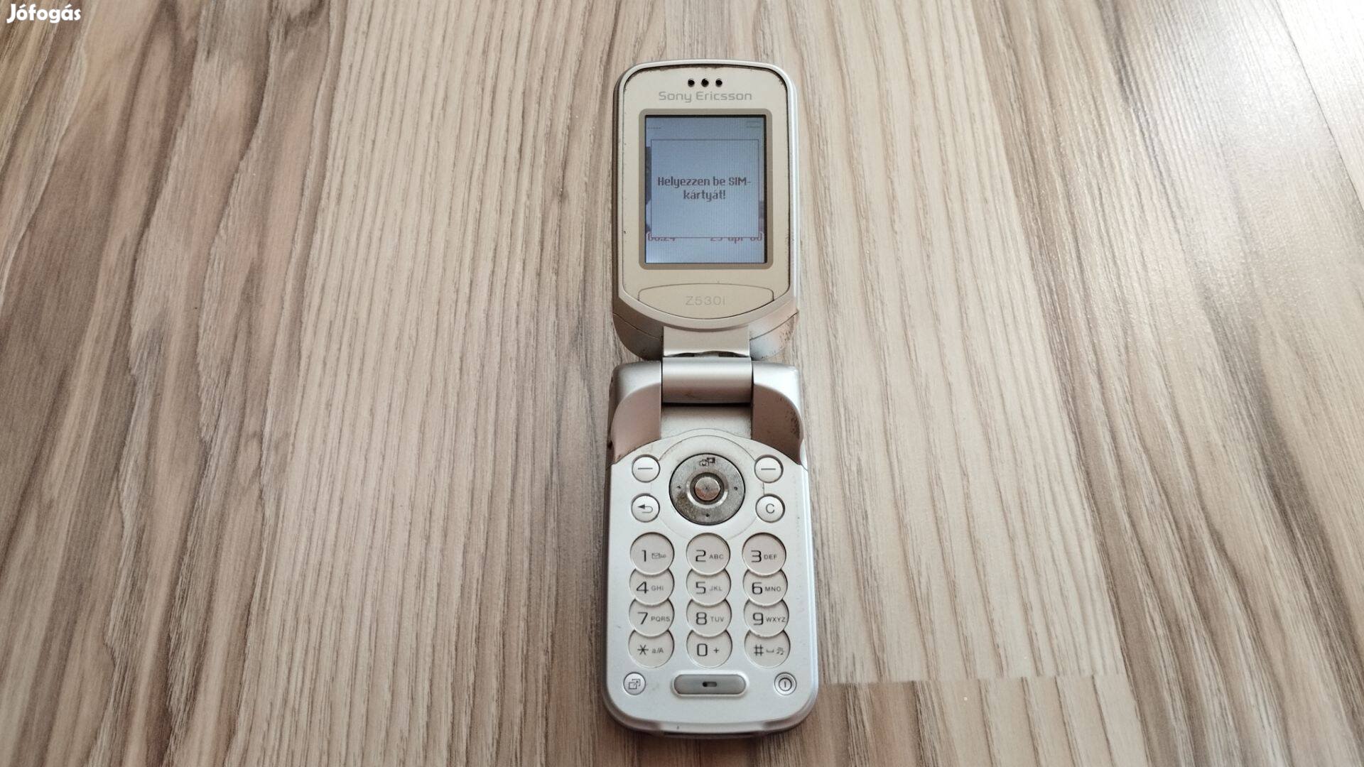 Sony Ericsson Z530i működő mobiltelefon alkatrésznek mikrofon hibával