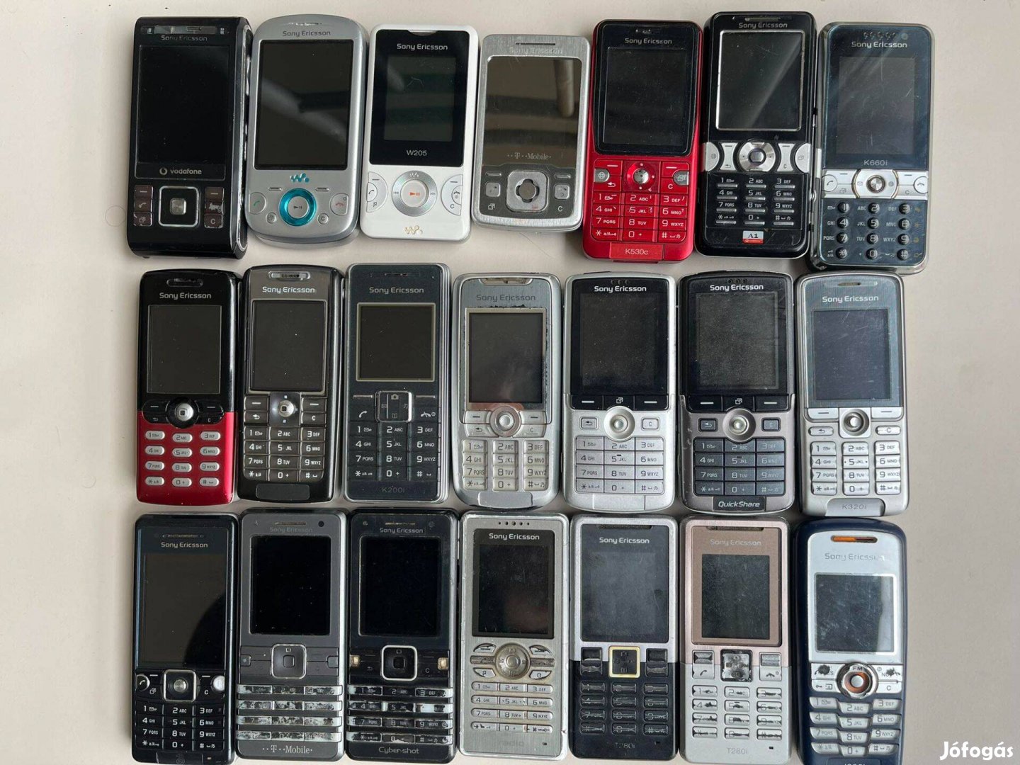 Sony Ericsson hibátlanul működő telefonok egyben vagy darabra is