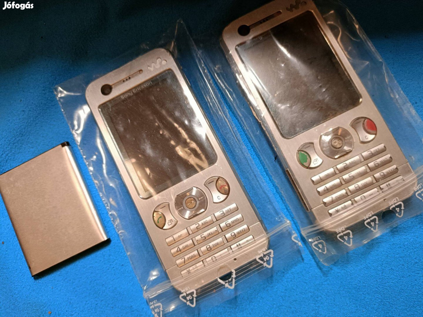 Sony Ericsson w890i Alkatresznek