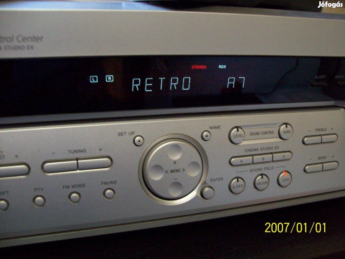 Sony FM stereo rádió erösitő