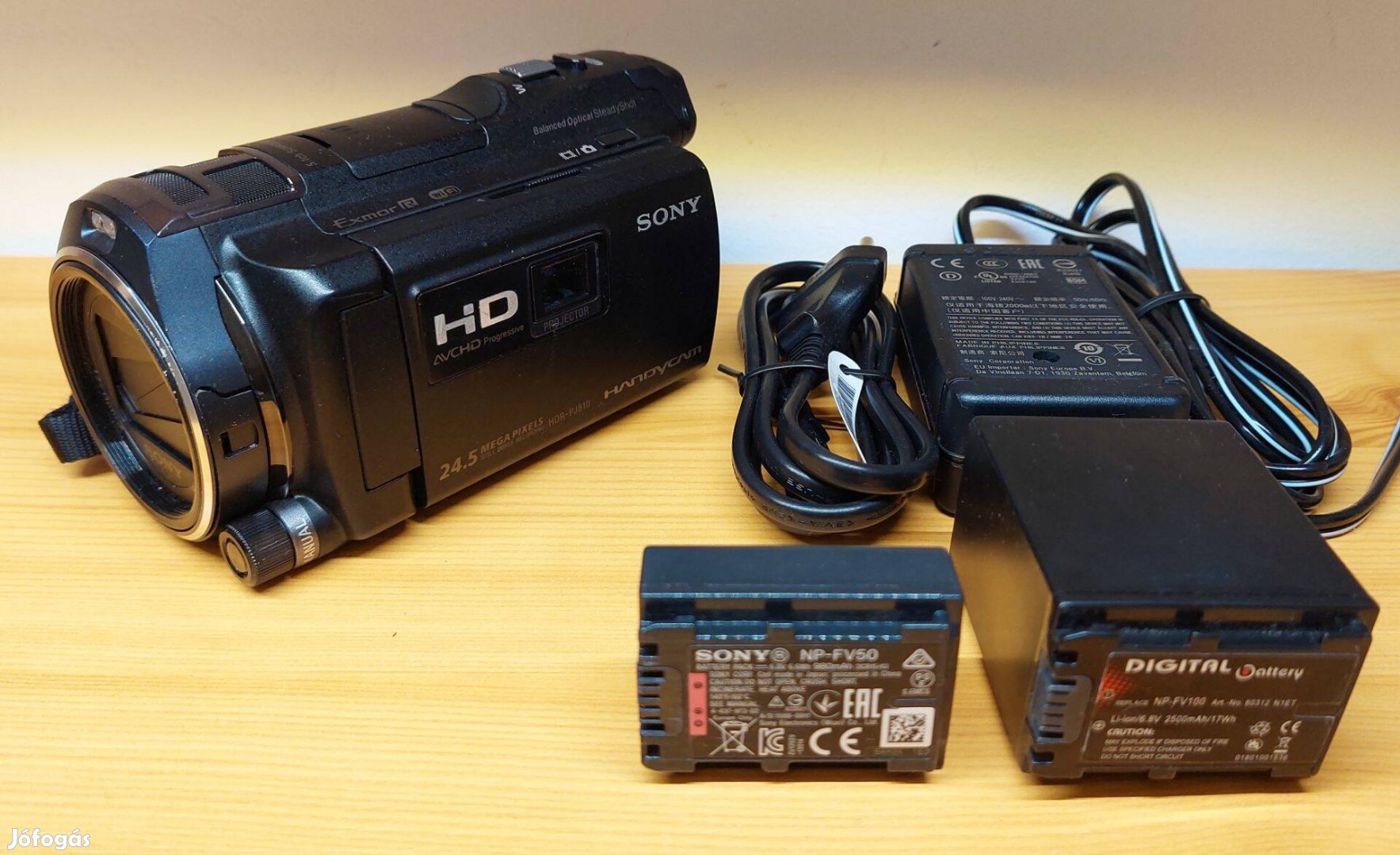 Sony HDR-PJ810E projektoros Full HD kamera. A projektoros csúcsmodell