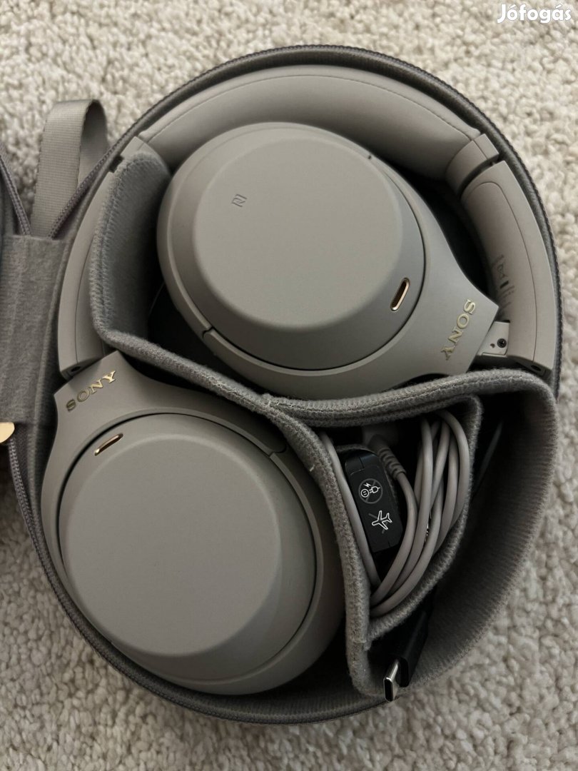 Sony Hi-Res WH-1000XM4, ezüst-szürke