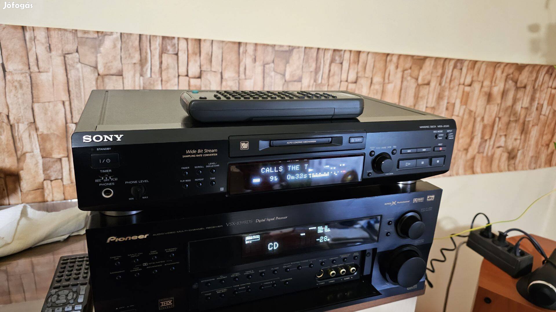Sony MDS JE520+távja hibátlan-szép állapotban eladó!