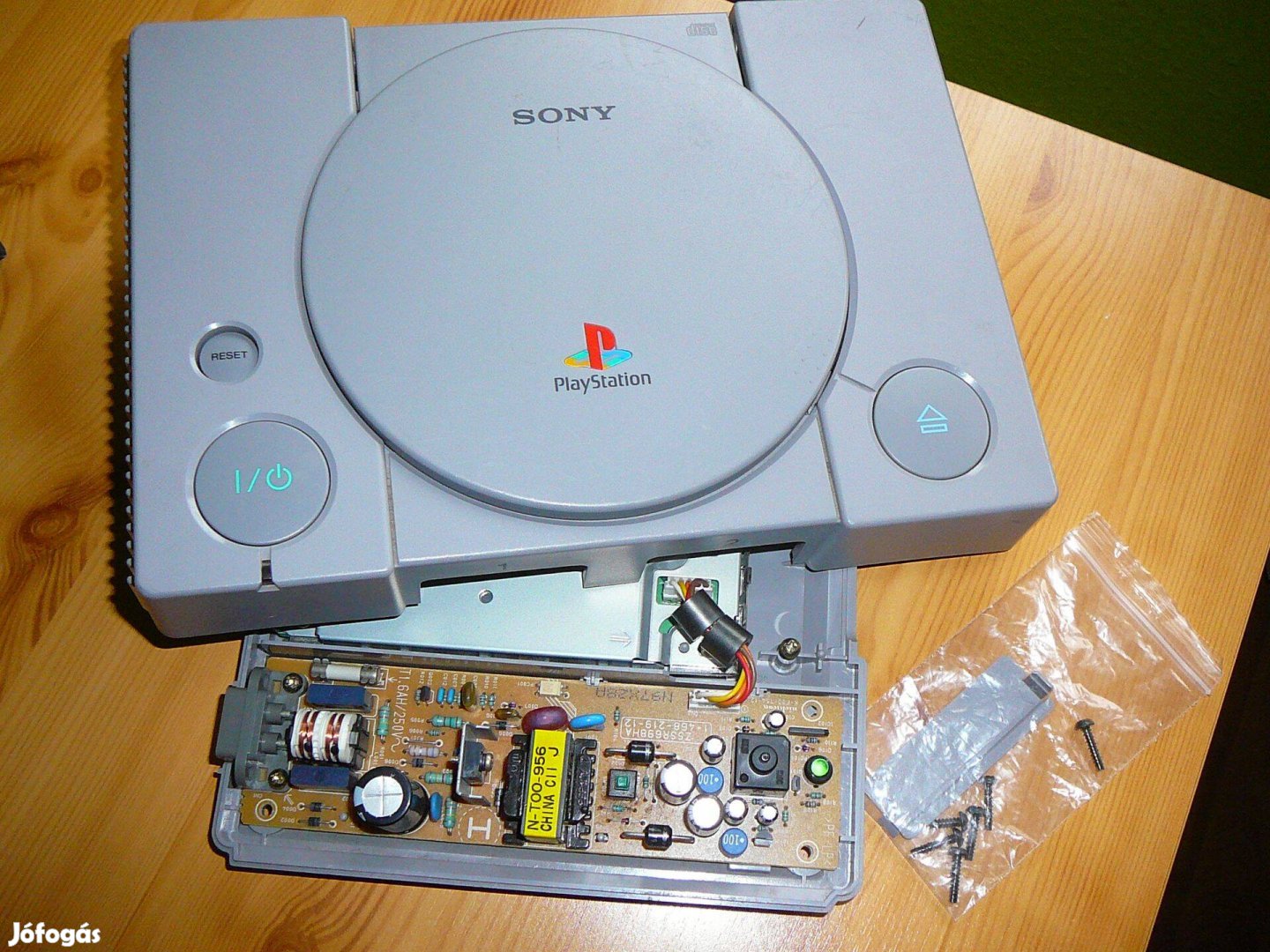 Sony PS1 játék konzol ház és tápegység modul eladó