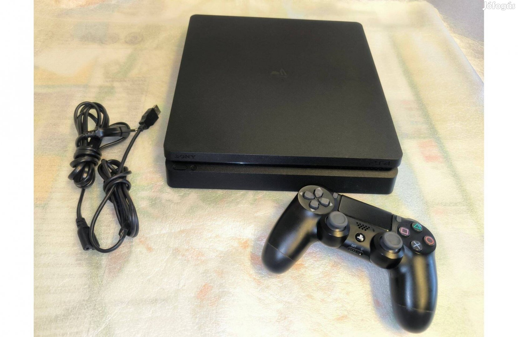 Sony PS4 500Gb slim (Cuh-2216A) konzol megkímélt állapotban eladó!!