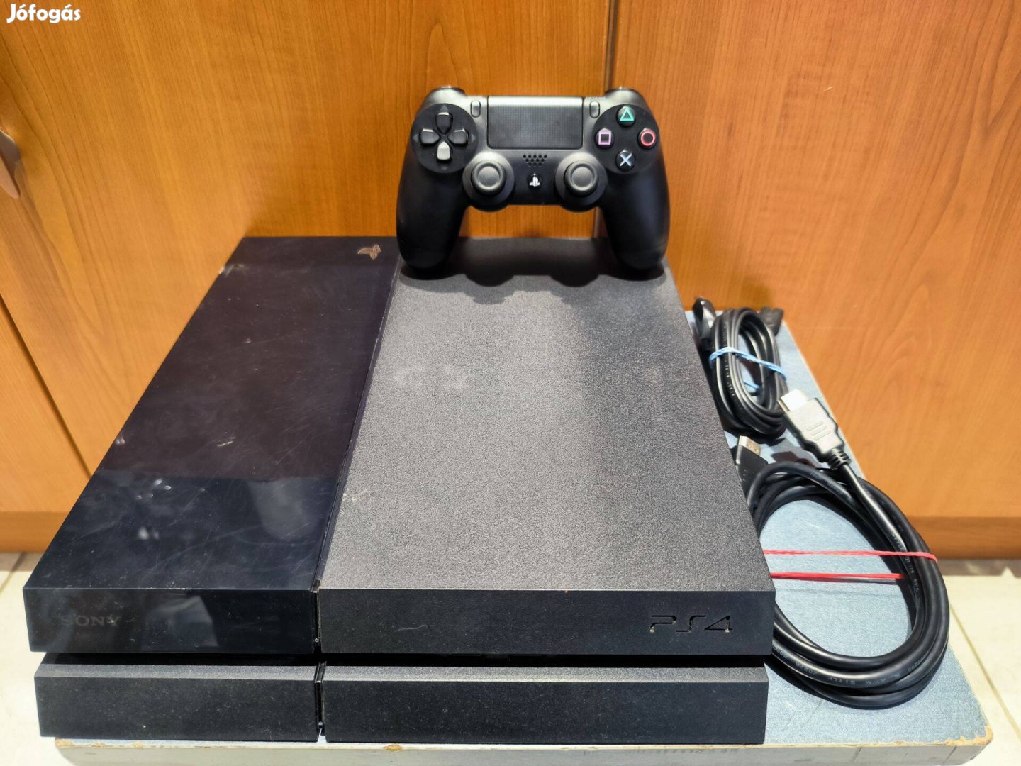 Sony Playstation 4 PS4 500GB Konzol Újszerű Fekete Garival !