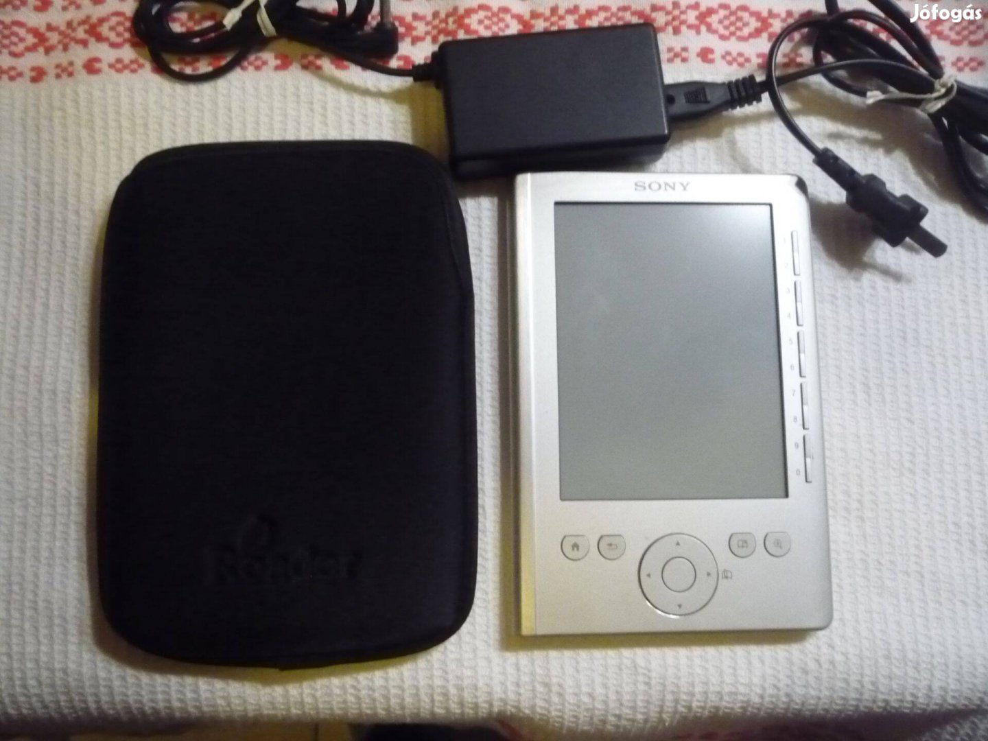 Sony Reader PRS-300 digitális könyvolvasó tartóval,töltővel