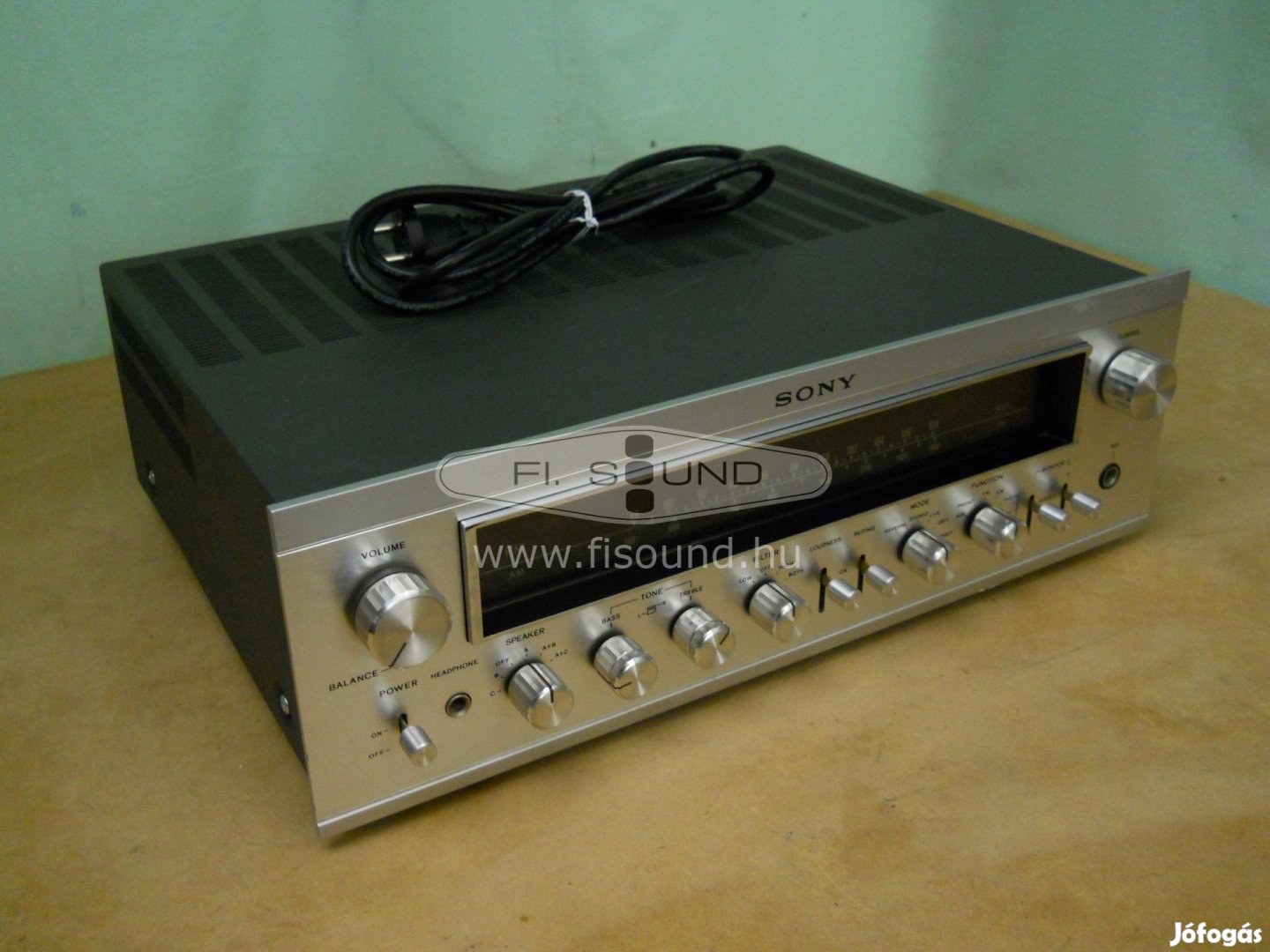 Sony STR-7055A ,300W,4-16 ohm,6 hangfalas sztereo receiver