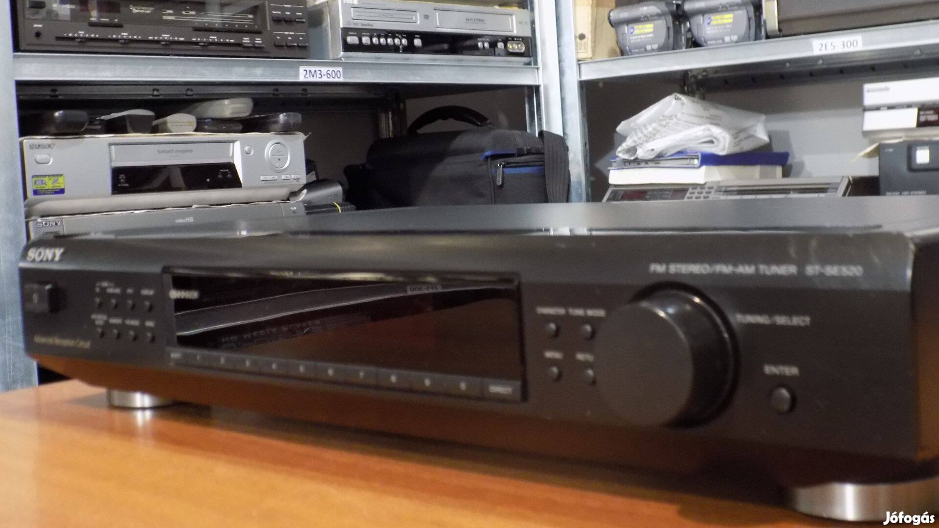 Sony ST-SE520 FM Stereo/ FM-AM Tuner
