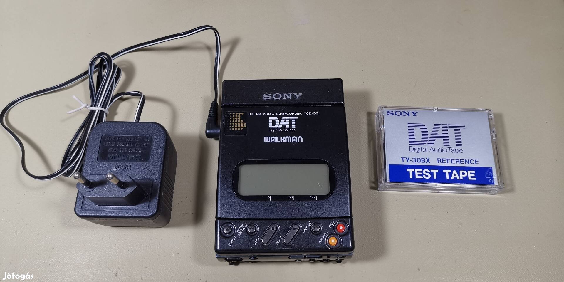 Sony TCD-D3 DAT, szervizelt, hibátlan, karcmentes. 