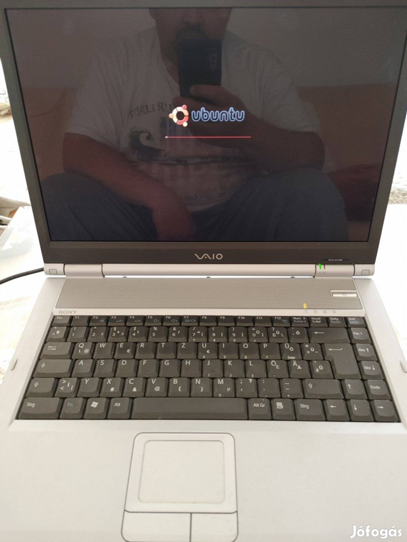 Sony Vajo 15,4 laptop kb.20 éves működik fix 30.000