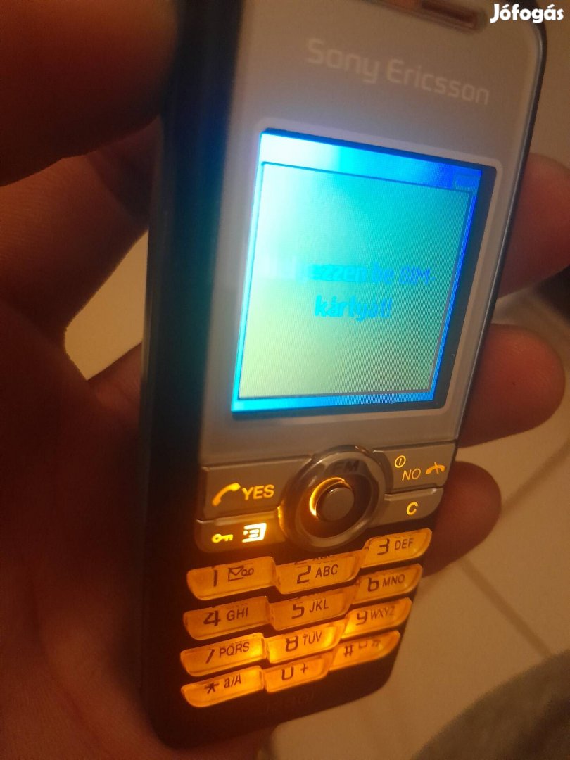 Sony ericsson J230i nyomógombos mobiltelefon 