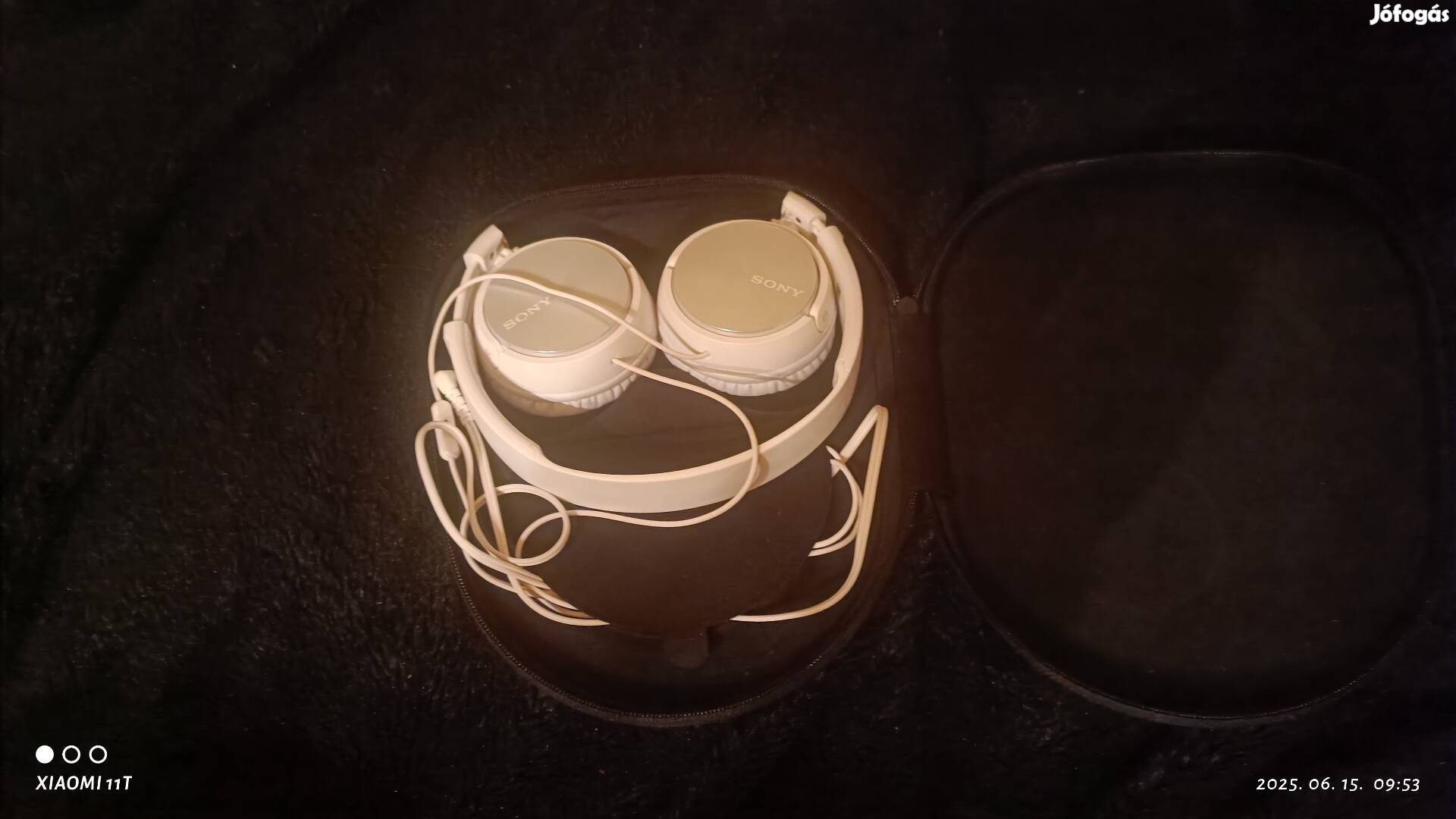 Sony fejhallgató újszerű hibátlan állapotban. Böse tokban. Posta 