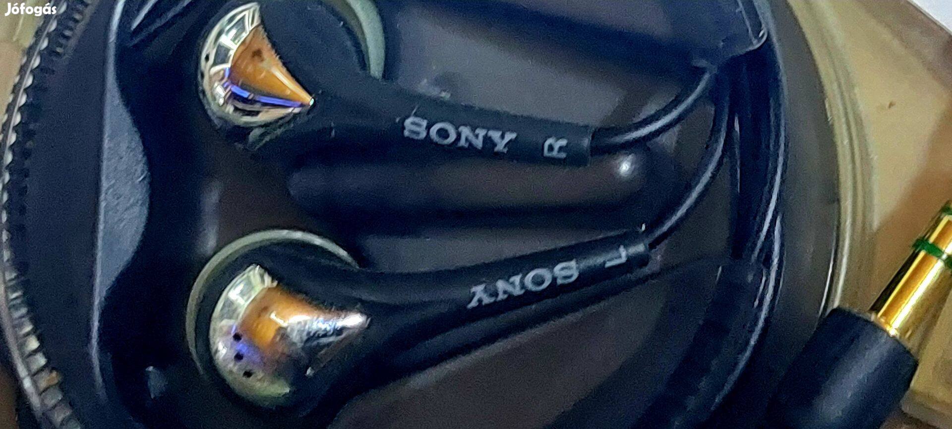 Sony fülhallgató extra sok mély, tokban eladó