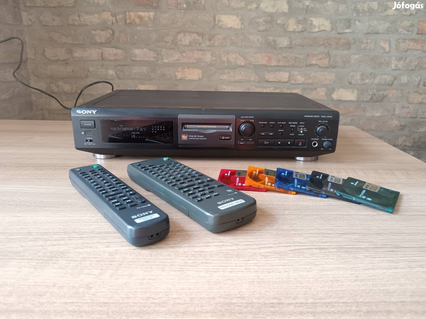 Sony minidisc deck (MDS-JE510) 