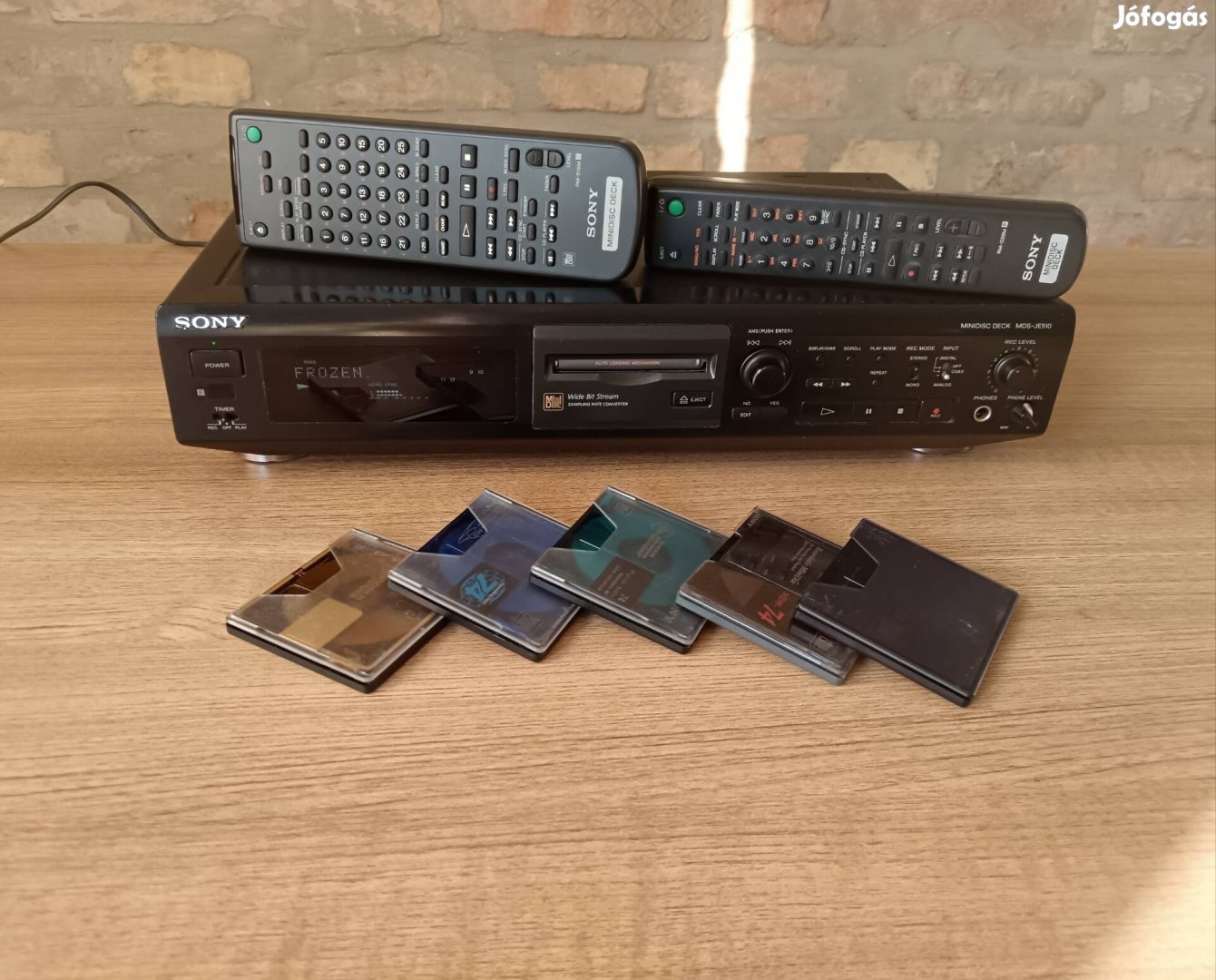 Sony minidisc deck (MDS-JE510) 