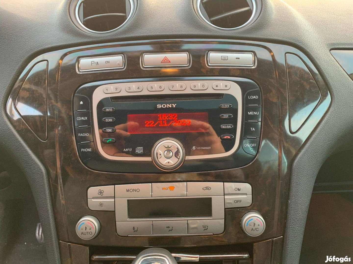 Sony mp3 6 lemezes fejegység Ford mondeo 2007-2010 hibátlan állapot