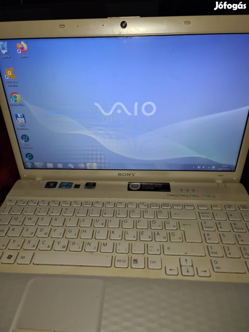 Sony vaio fehér vintage laptop