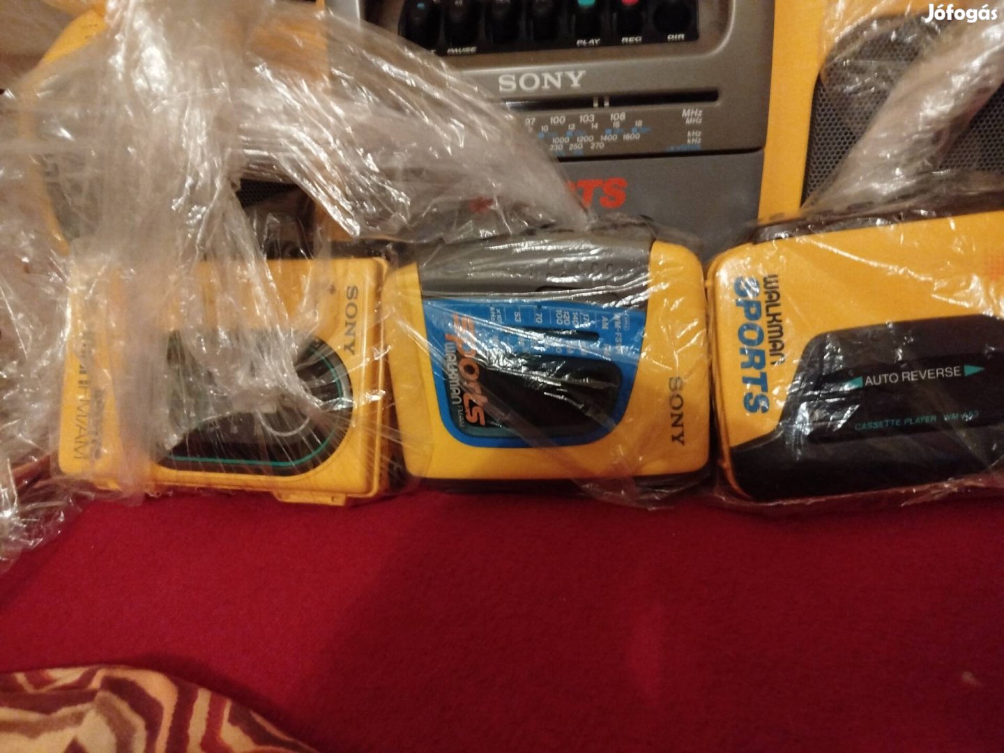 Sony vilagvevo Oda-Visszajatszo plussz 3db walkman.