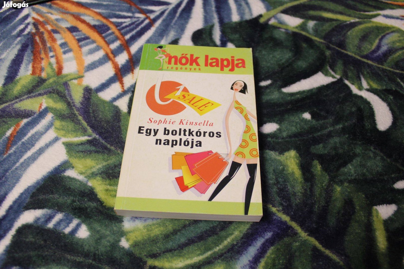 Sophie Kinsella: Egy boltkoros naploja