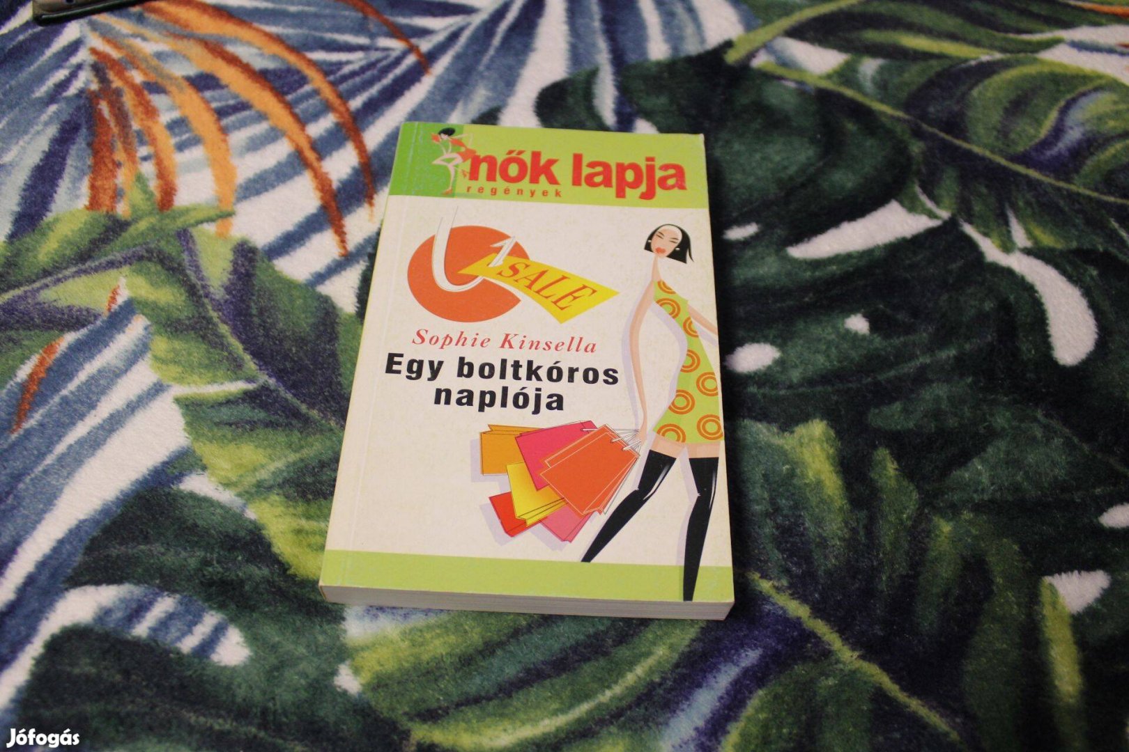 Sophie Kinsella: Egy boltkoros naploja