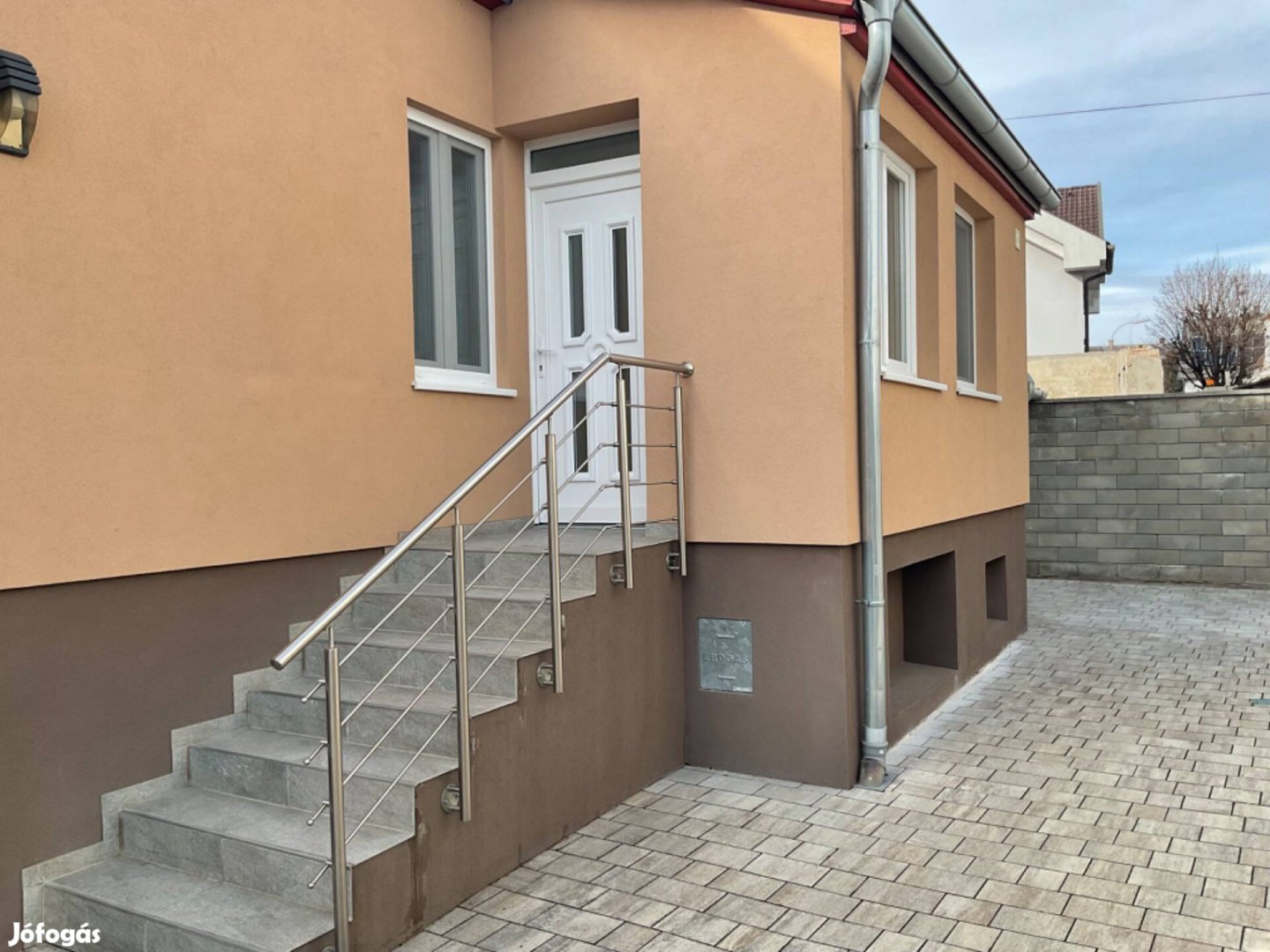 Sopron mellett kiadó ház