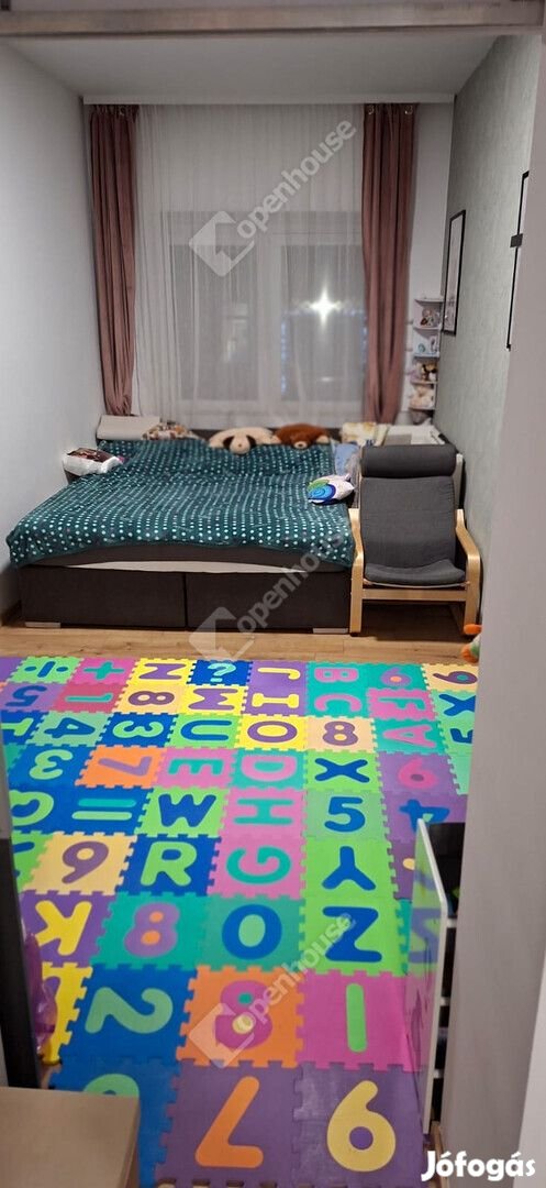 Sopronba belváros közeli, felújitott ingatlan eladó