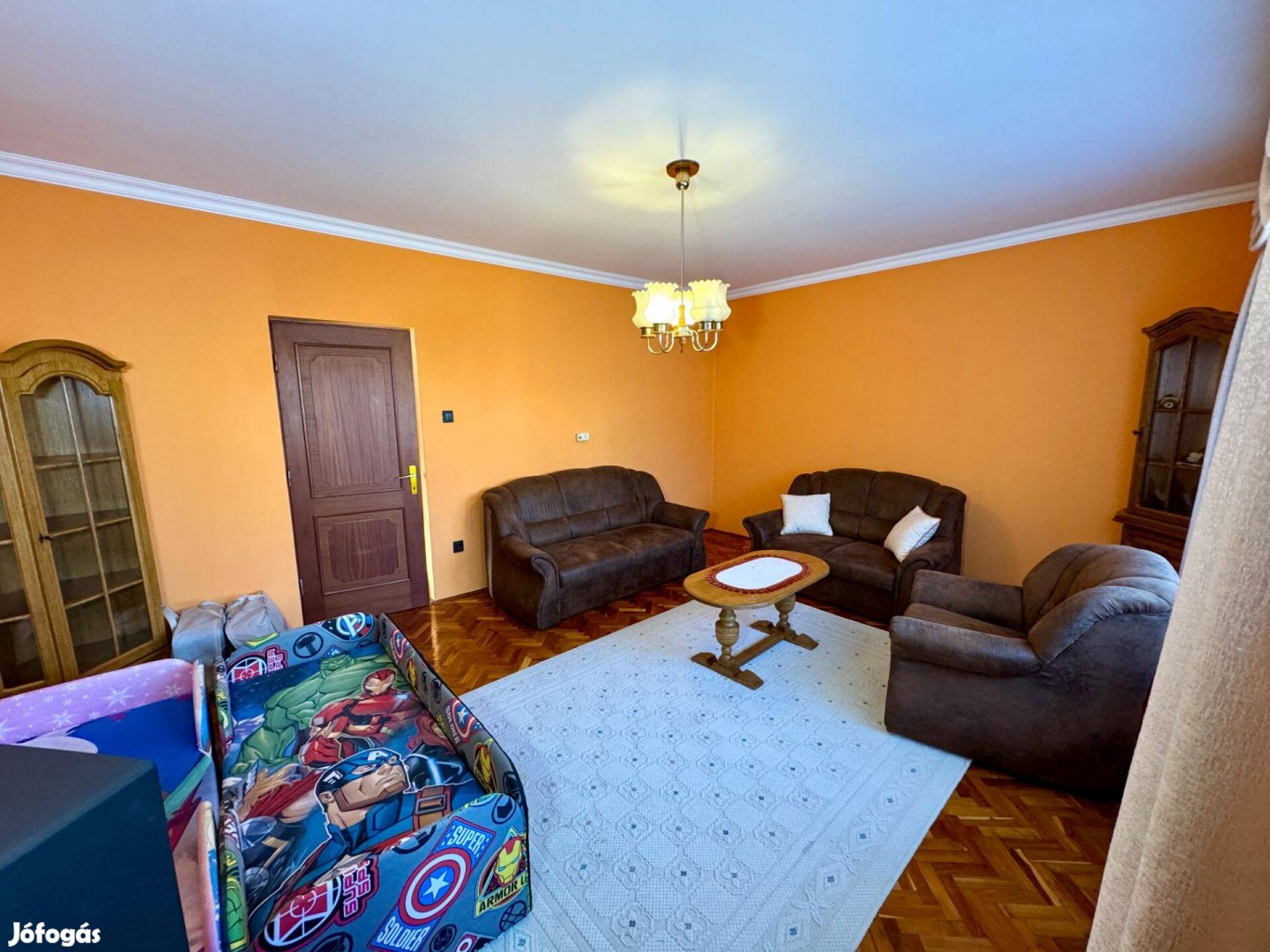 Sóstóhegy központi utcájában, eladó nappali+3 szobás ház!