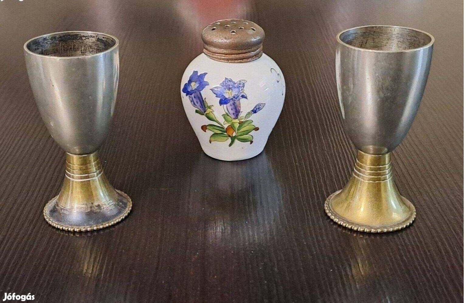 Sótartó és fém kehely