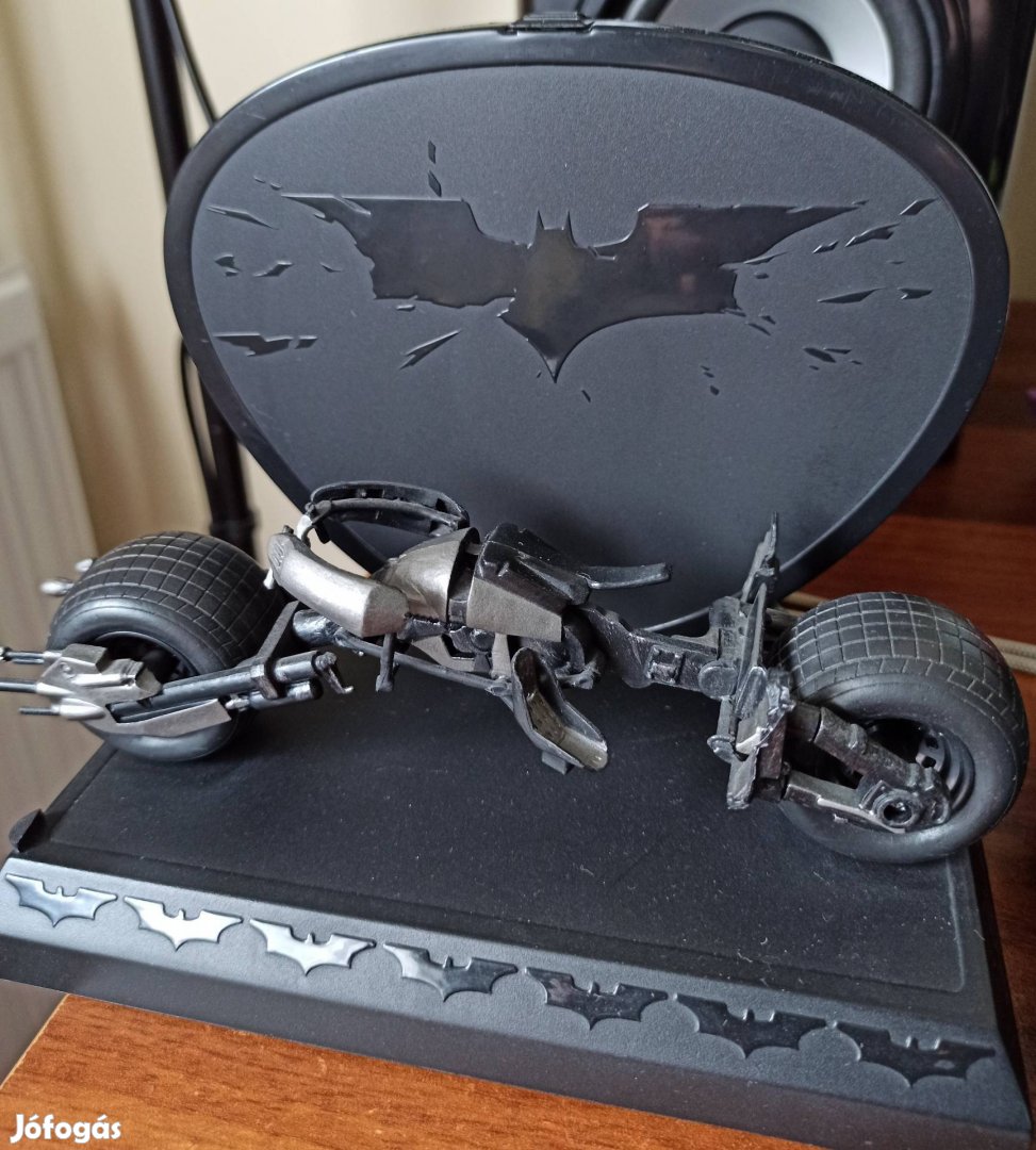 Sötét Lovag,Batpod modell, limitált kiadás +2 DvD 20cm!