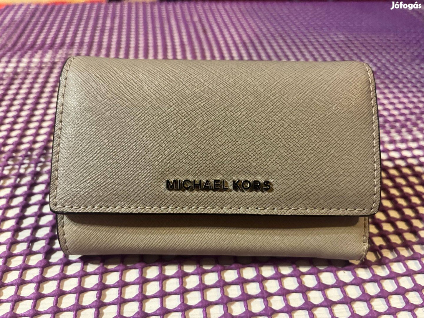 Sötét bézs színű Michael Kors pénztárca