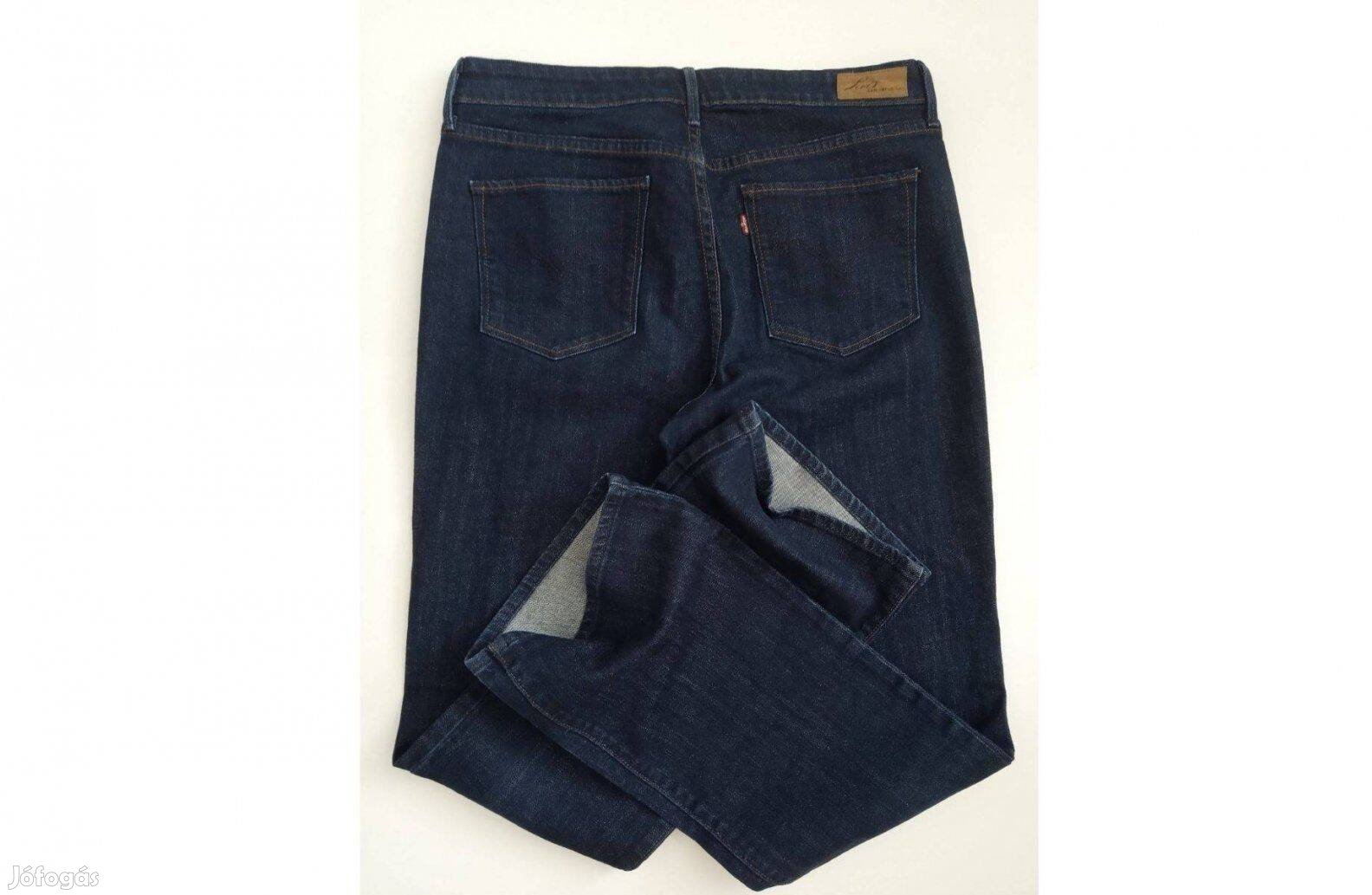 Sötét indigókék Levi's Levis női farmer W32 L32-es vadonatúj állapot
