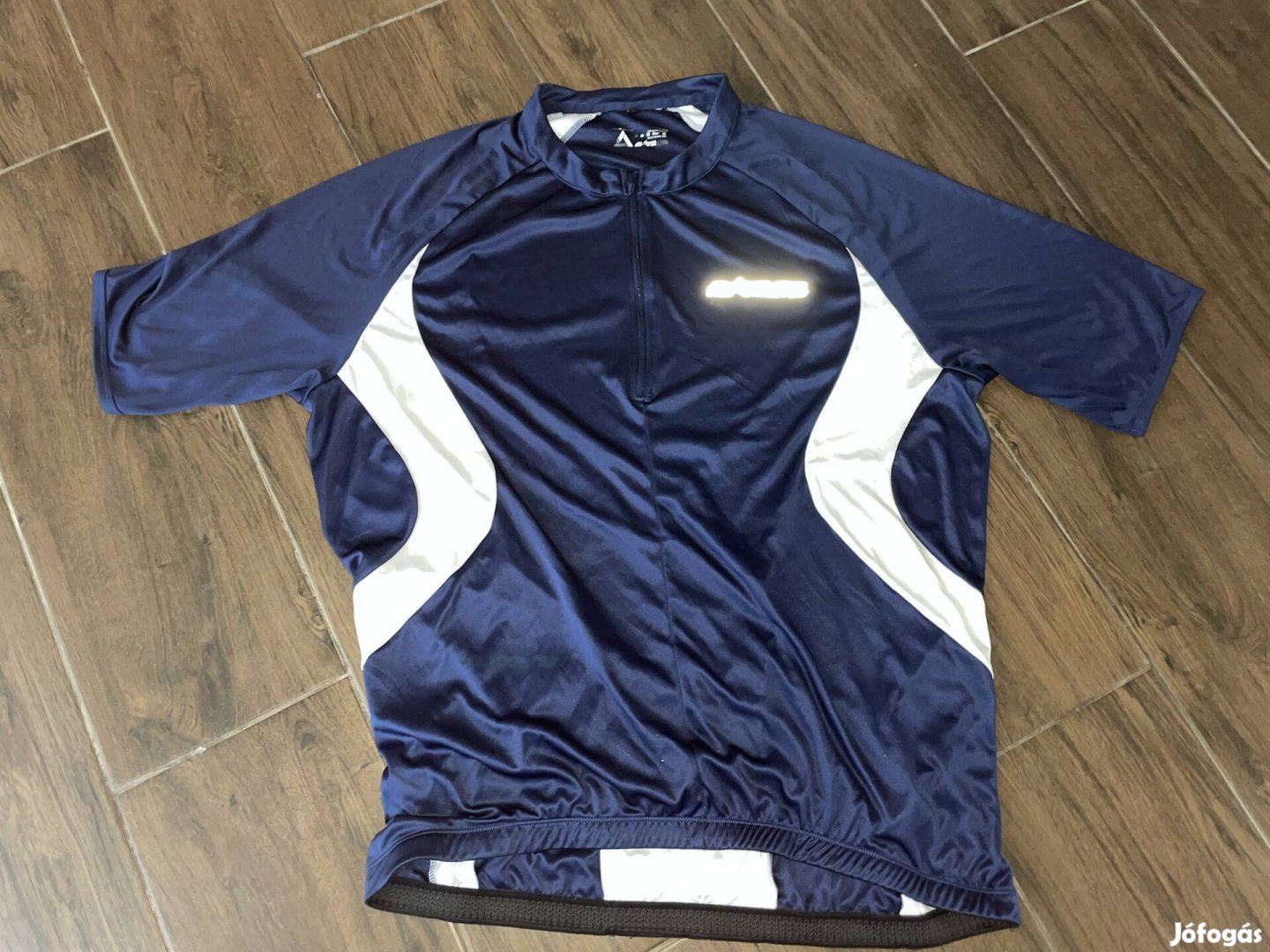 Sötétkék kerékpáros mez