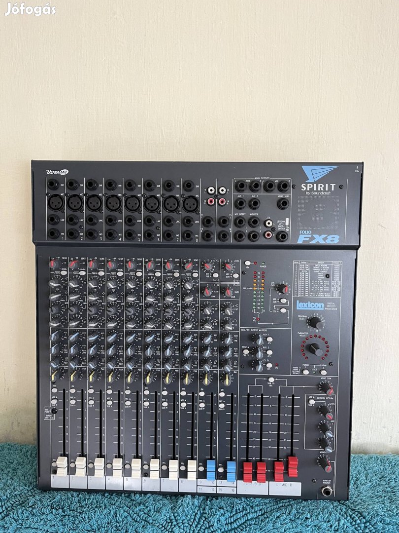 Soundcraft Spirit Folio FX8 Ára: 65.000 Forint.