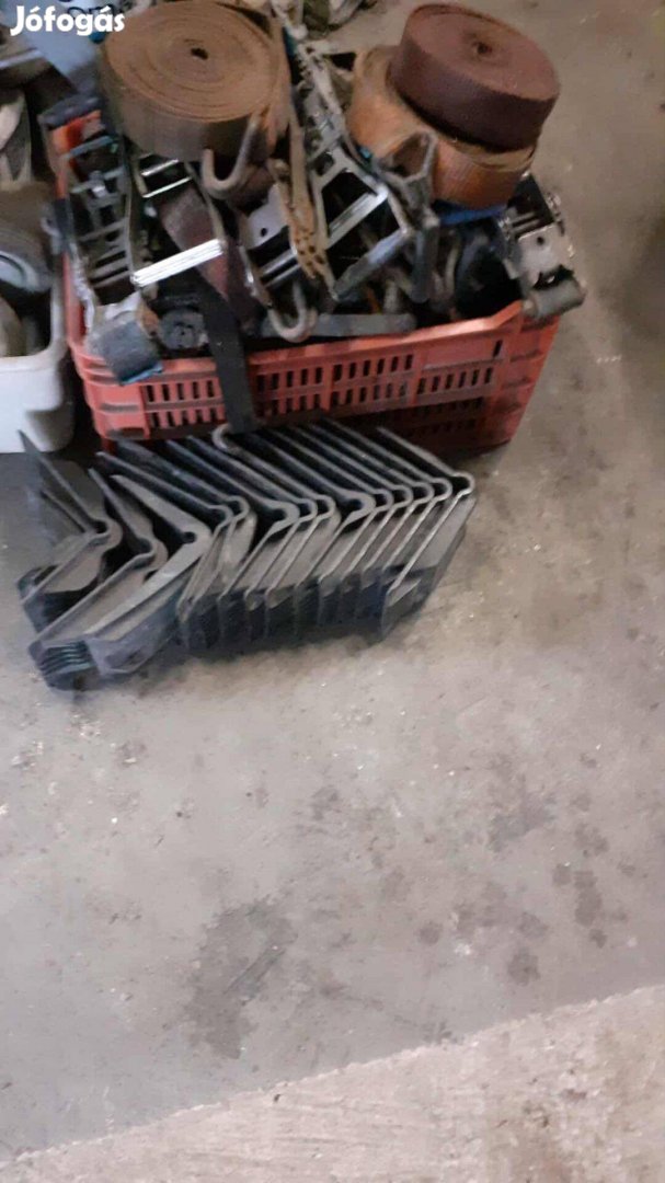 Spaniferek, 8-12 m-es, élvédők eladó