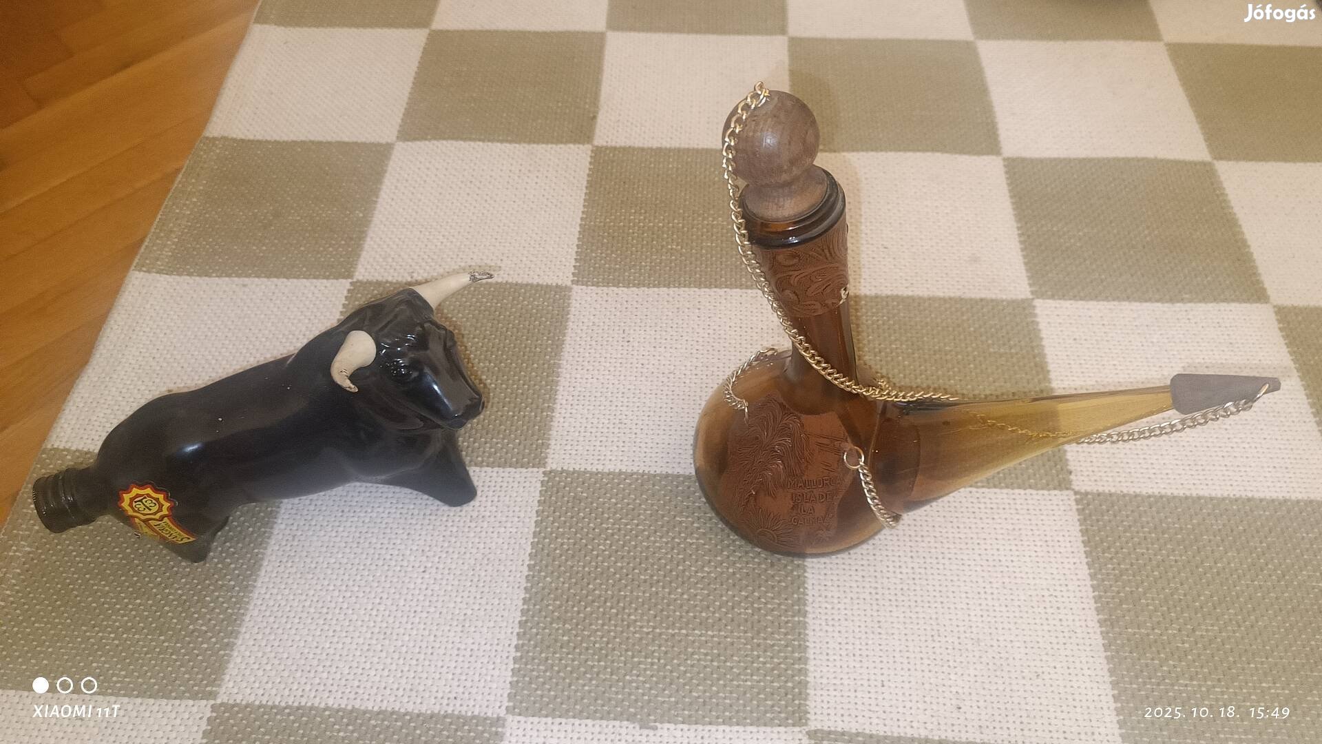 Spanyol Sangria bika és Spanyol Porron karafa. Utánvét