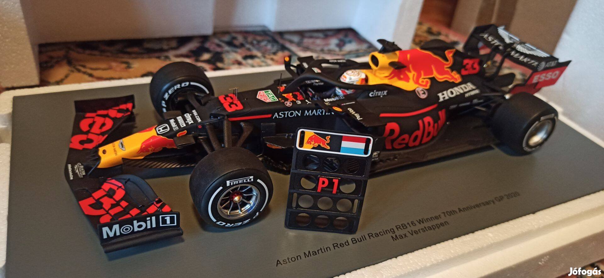 Spark 1:18 Max Verstappen F1 RB16 70th Anniversary gyűjői modellautó