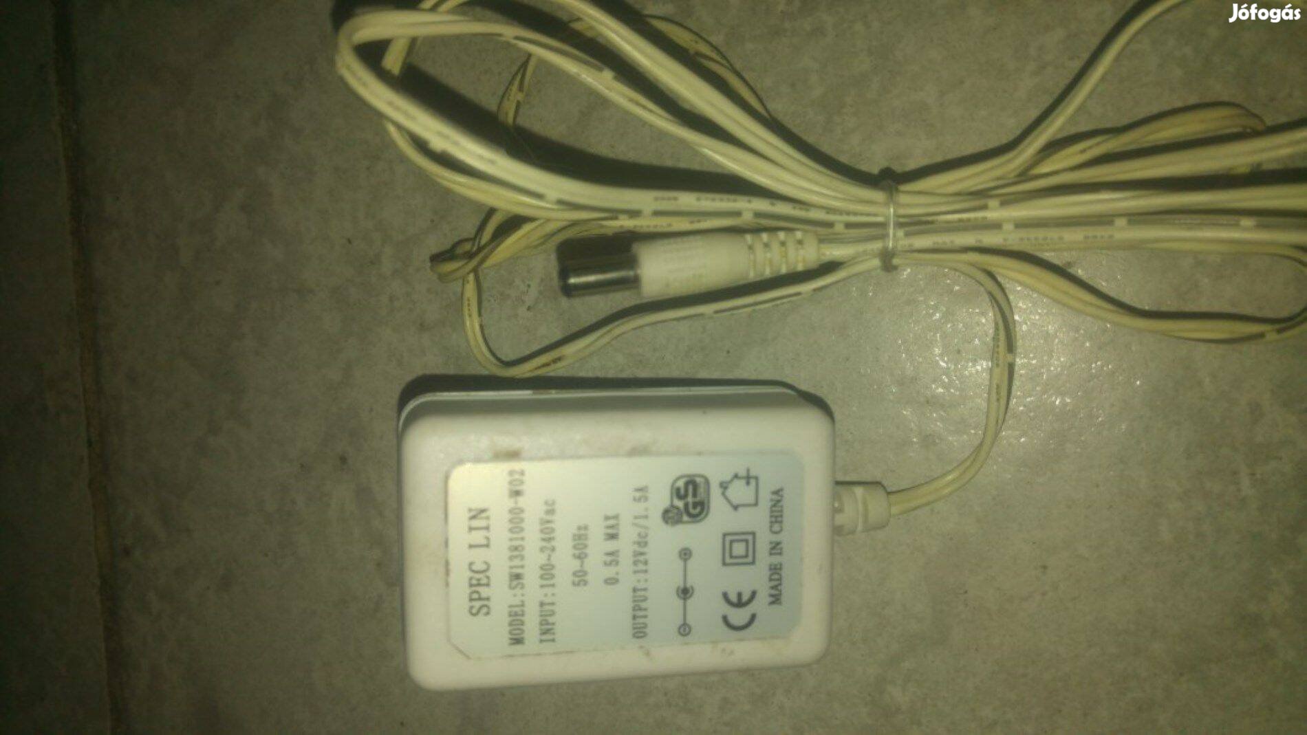 Spec Lin adapter DC 12V 1,5A jól működő
