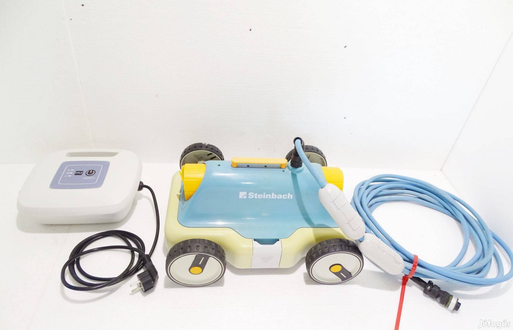 Speed Clean Steinbach automata medence porszívó robot