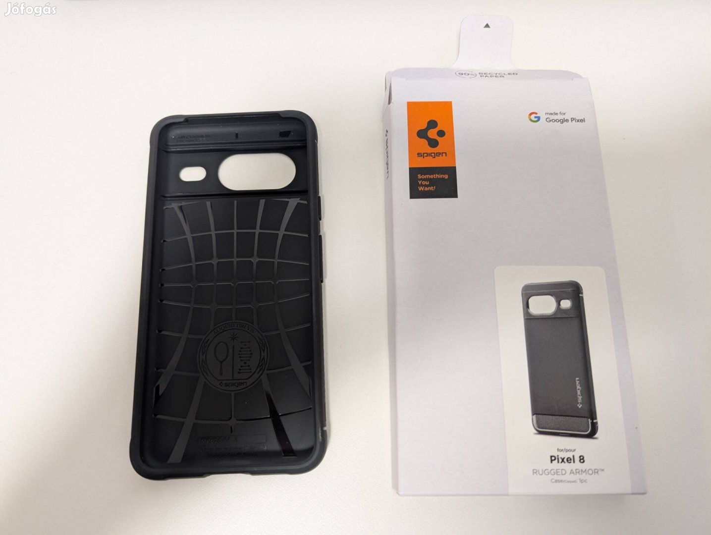 Spigen Rugged Armor Matte Black Pixel 8 tok