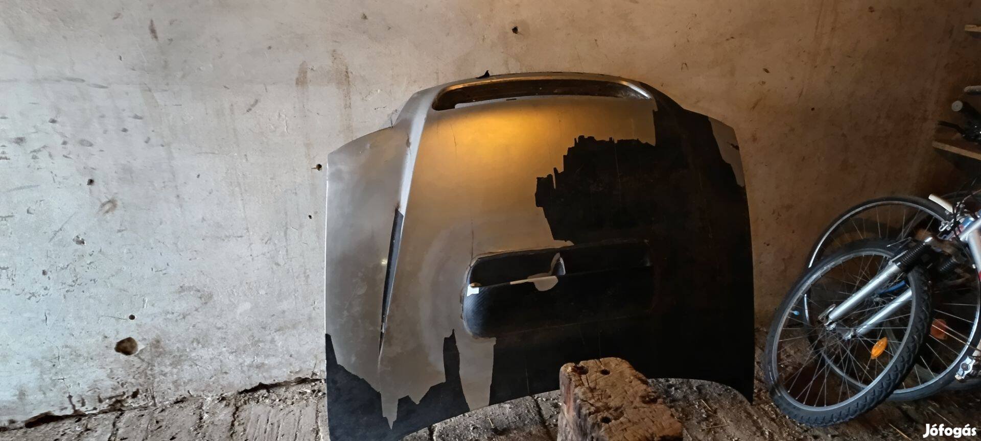 Sport motorháztető