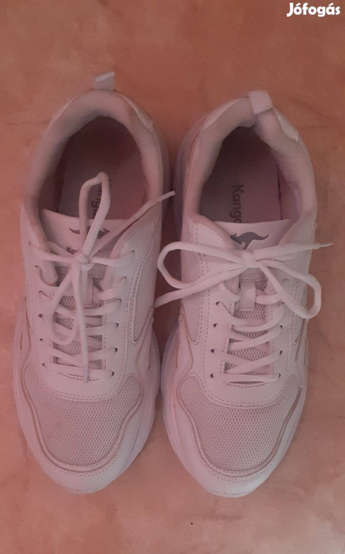 Sportcipő 43-as Kangaroos