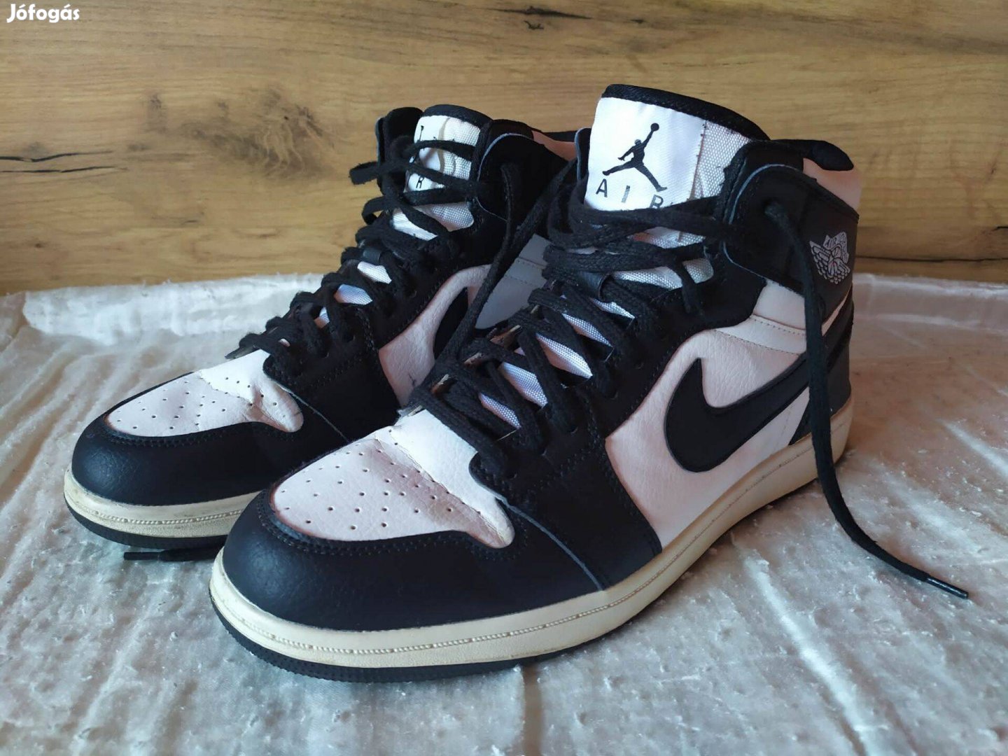 Sportcipő Air 42-es magas szárú