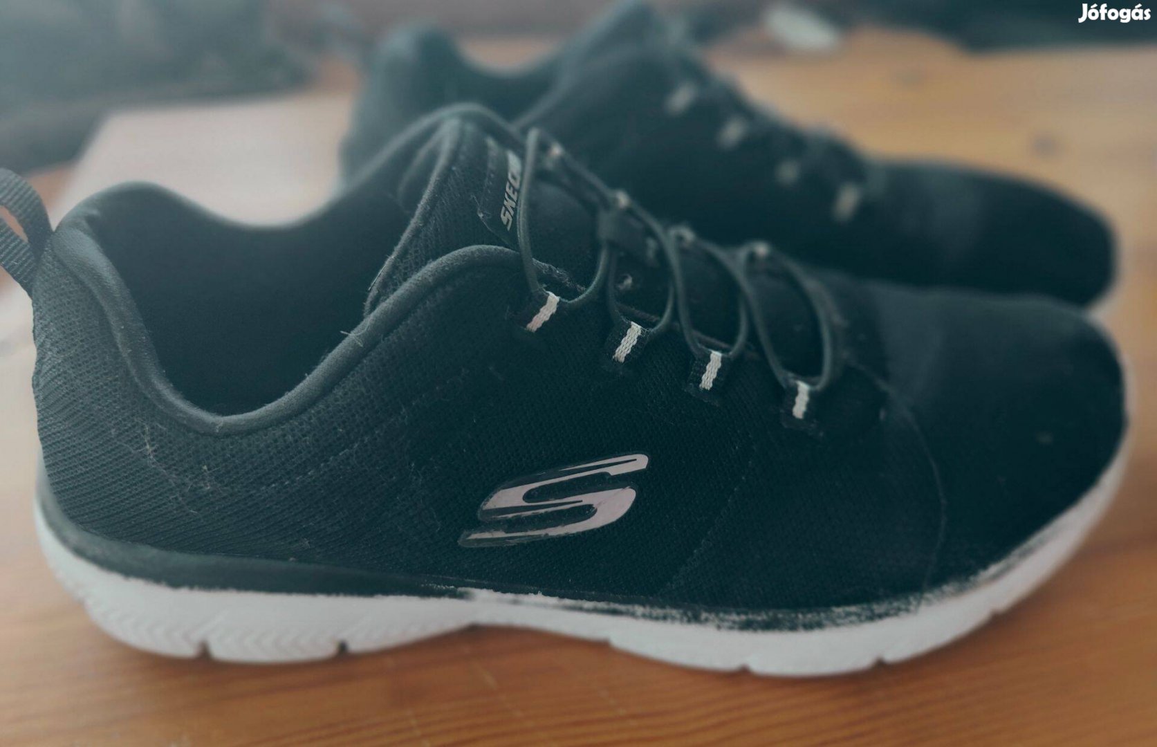 Sportcipő Skechers hölgy