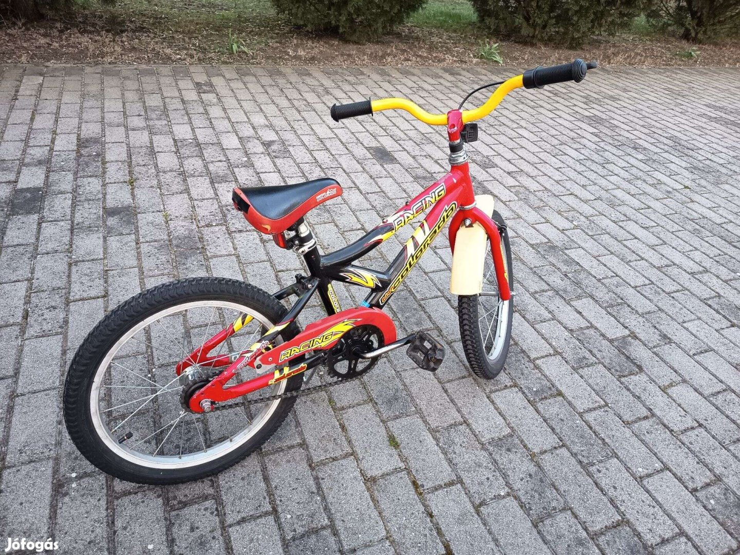 Sportos gyermekkerékpár 18 méretű