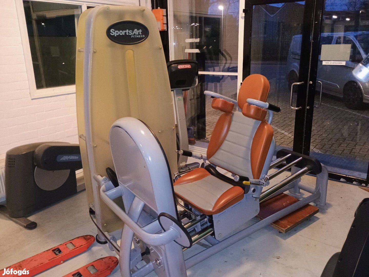 Sportsart kombi lábtoló, hack guggoló 200kg lapsúly 